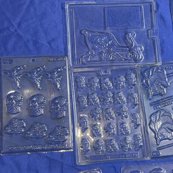 28 Christmas / Holiday / Celebration Plastic Candy Molds Lot Apollo Easton Etc - Picture 3 of 13